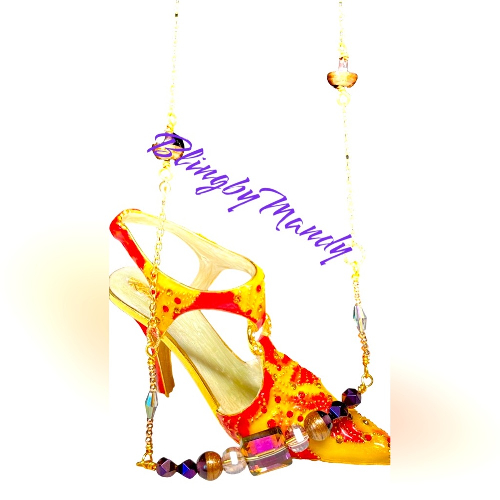 SHOWSTOPPER-wow this one’s gorgeous, purple dream and Swarovski link necklace